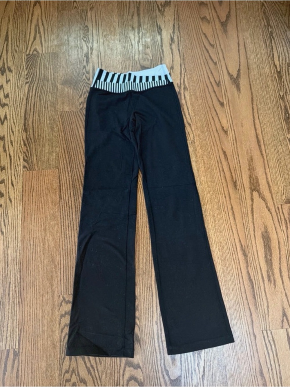 4 tall Lululemon pants